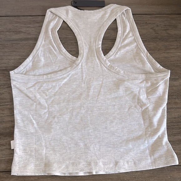 NWT [Oner Active] Fitted Racerback Cropped Light Grey Tank Top Women’s X-Large - Picture 7 of 15